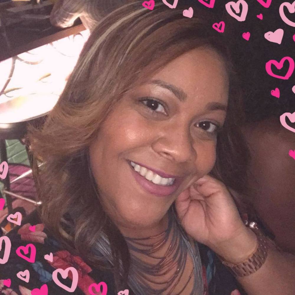 Meet your Posher, Ronielle